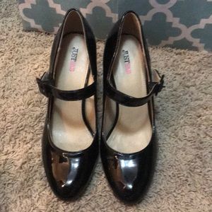 Worn Twice!! JustFab -Henrietta Black Heels